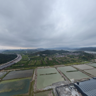 梅东堆场